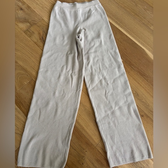 H&M Pants - H&M knit trousers cream size small